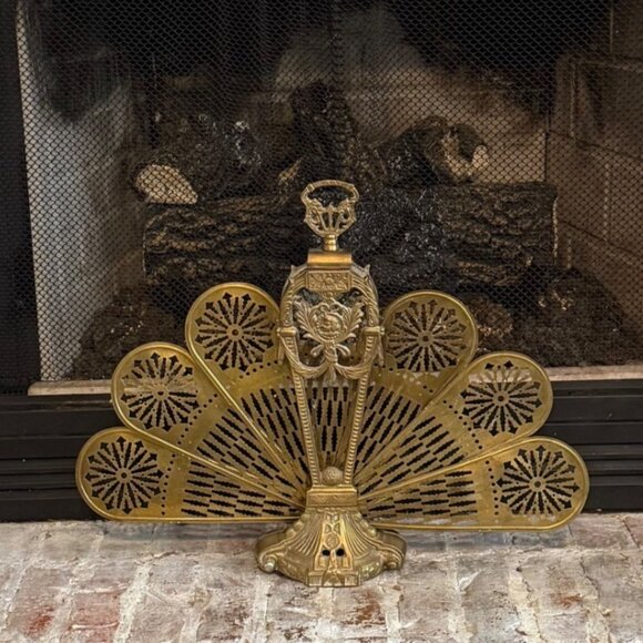 Vintage Brass Peacock Fireplace Screen Folding Fan Cameo Design Small Victorian - Picture 4 of 9